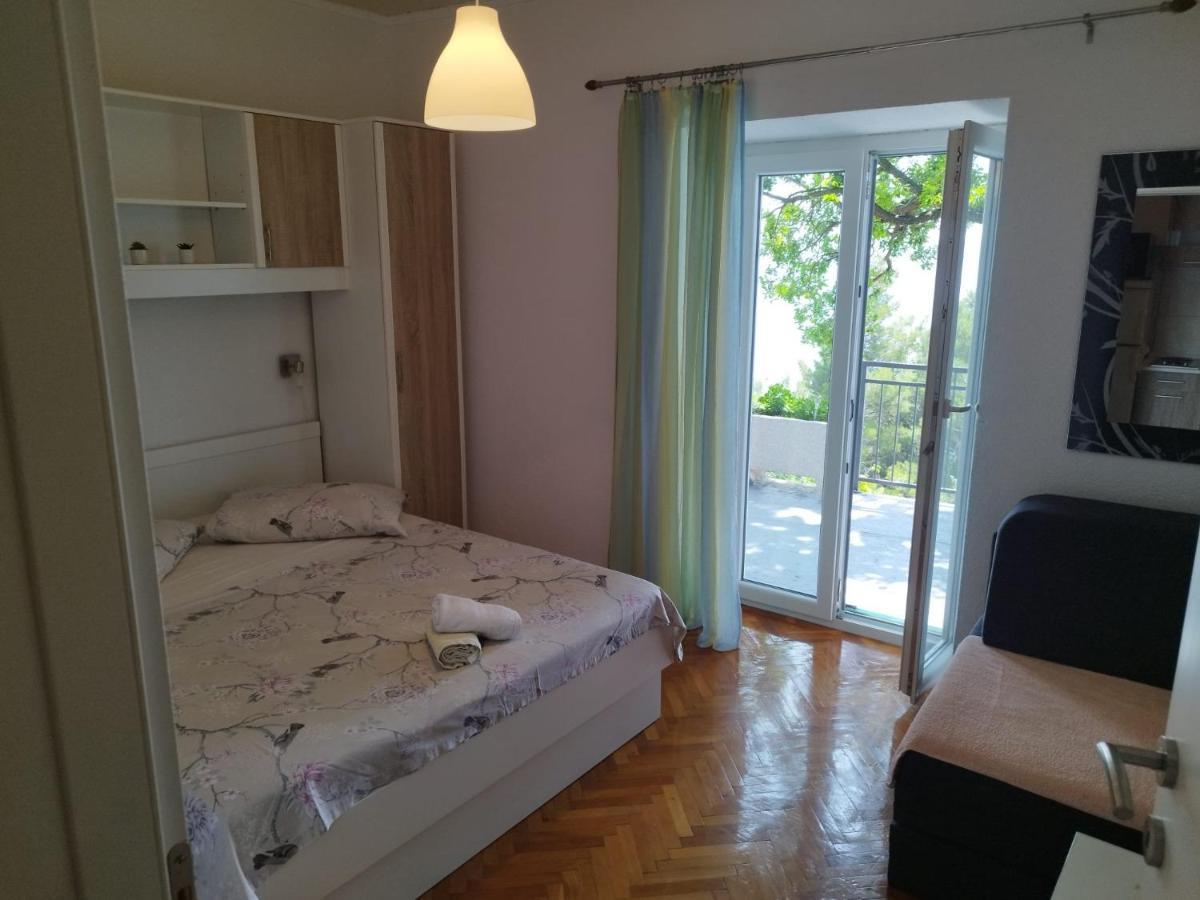 Apartments Mare - 150 M From Beach Brela Eksteriør billede